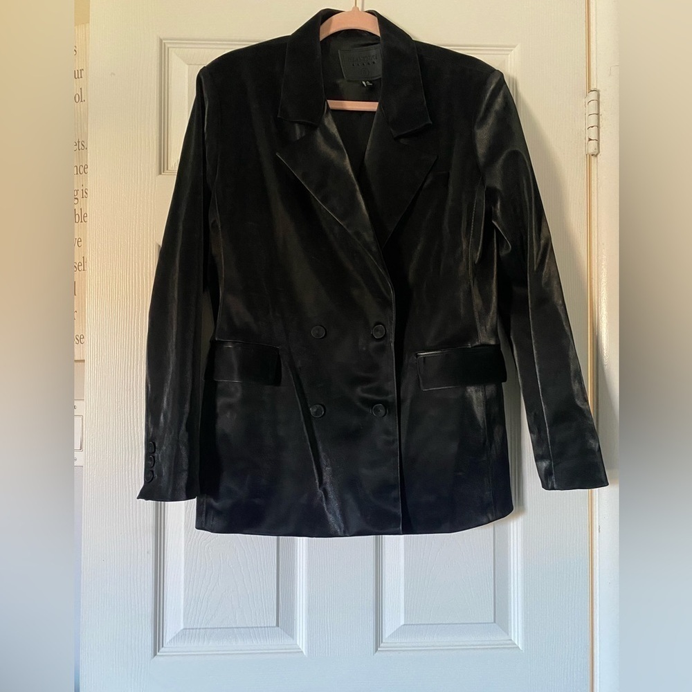 BLANKNYC Women's Small Vegan Leather Double‎ Breasted Blazer Black